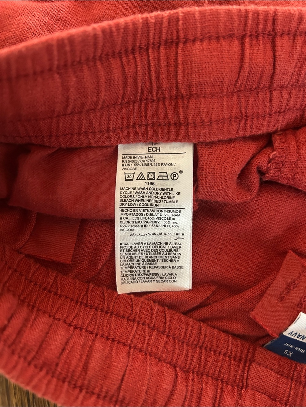 OLD NAVY Linen Blend Red Cuffed Drawstring Shirts NWOT - Picture 3 of 7